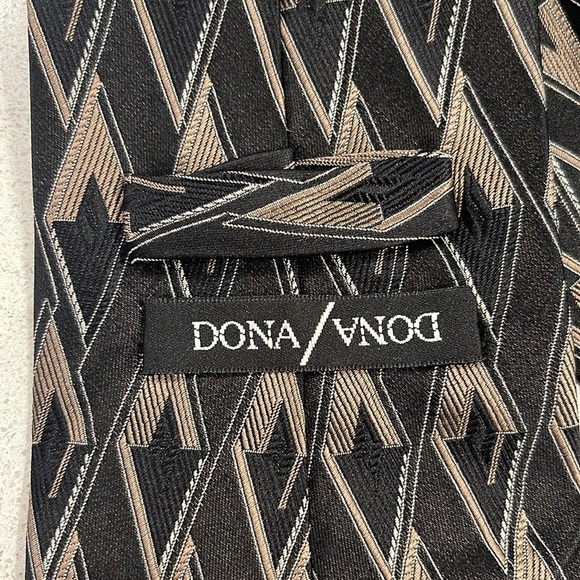 Dona / Dona 100% Silk Hand-Made Tie - Black and Brown Diamond Pattern - Picture 3 of 6